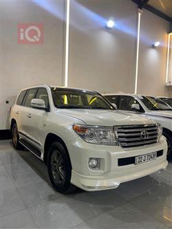 تۆیۆتا لاند کروزەر